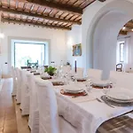 Villa Borgo Colle Ridente 13, Emma Camerino