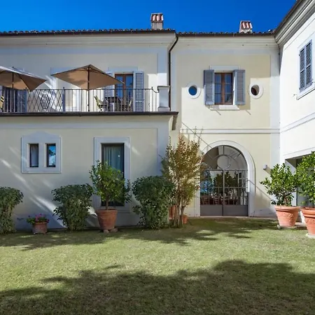 Villa Borgo Colle Ridente 13, Emma *