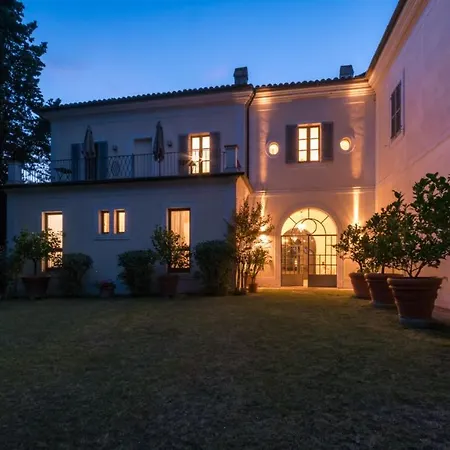 Borgo Colle Ridente 13, Emma Villa