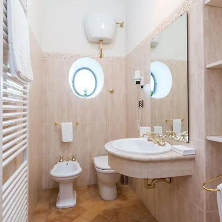 Borgo Colle Ridente 13, Emma