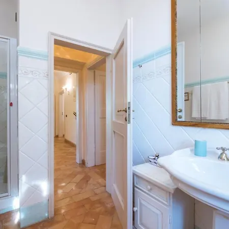 Borgo Colle Ridente 13, Emma